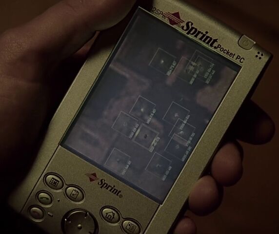 File:2x18 Jack smartphone.jpg