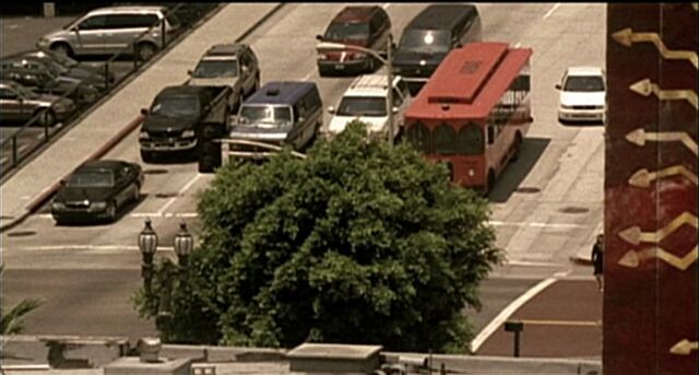 File:3x01 4th & Hill.jpg