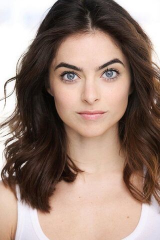 File:Brooke Lyons 9.jpg