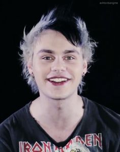 File:BeautifulPunkSmurf27.jpg