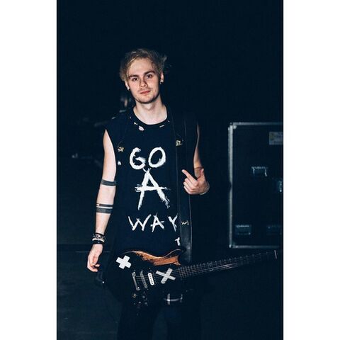 Archivo:Michael.jpg