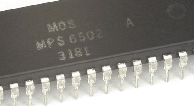 Plik:Mos6502 slider.jpg
