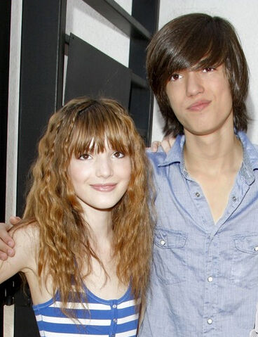 Bestand:Cecile en Lawrence.jpg
