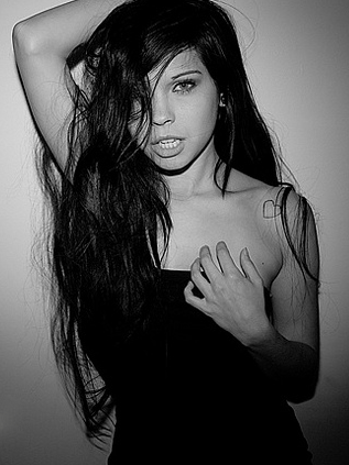 Bestand:Black-WhiteI.png