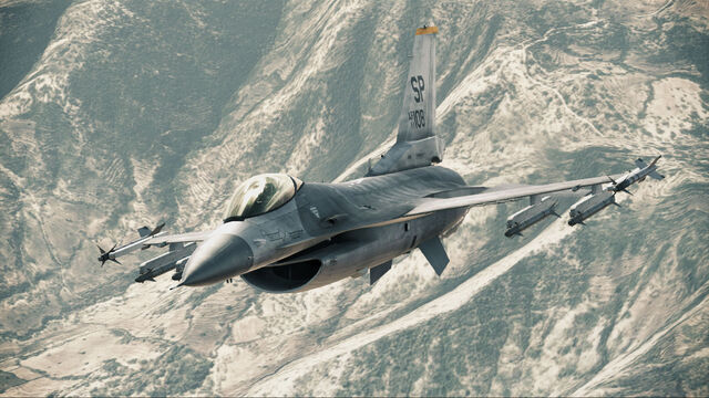 File:Hyperrealism Falcon.jpg