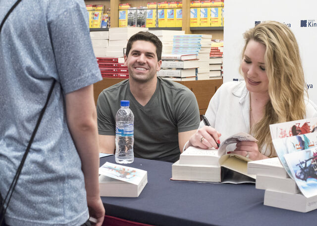 File:Sarah and Josh.jpg