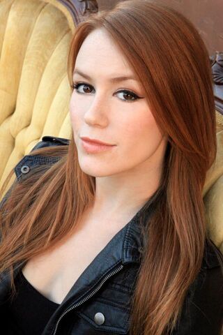File:Kara Anderson.jpg