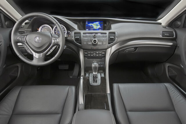 File:2011-Acura-TSX-Sport-Wagon-19.jpg
