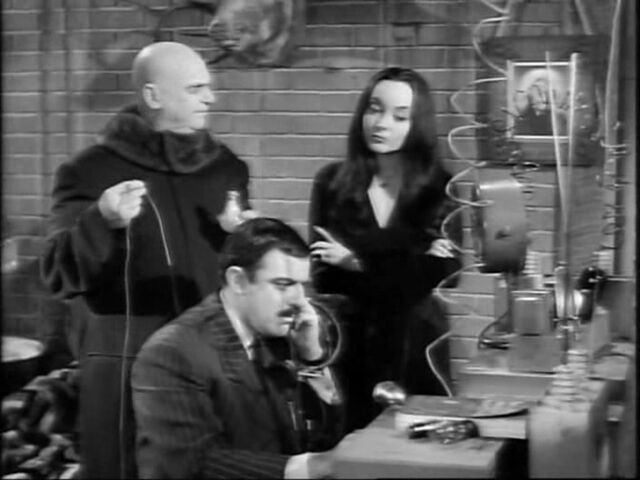 File:16.The.Addams.Family.Meets.the.Undercover.Man 068.jpg