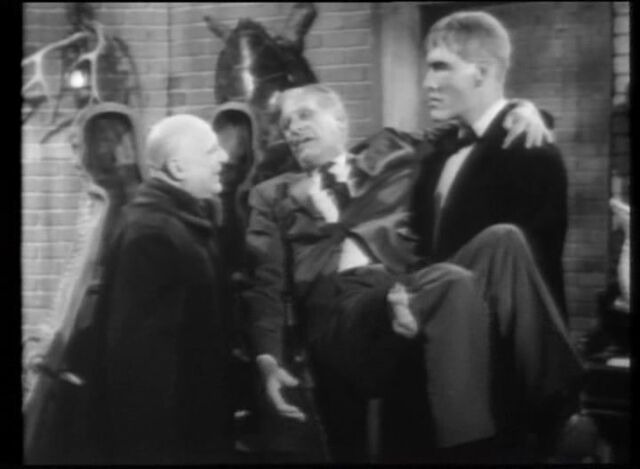 File:11The.Addams.Family.Meet.the.VIPs 082.jpg