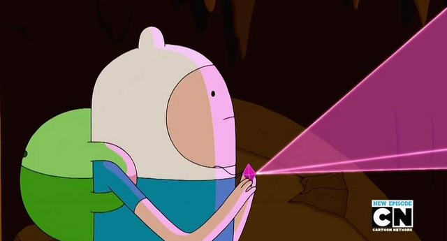 File:S5e38 holo pendant.png