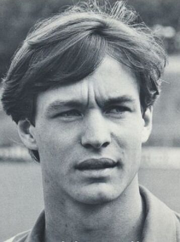 Bestand:1979)TonBlanker.jpg