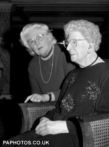 File:Rosalind-hicks.jpg