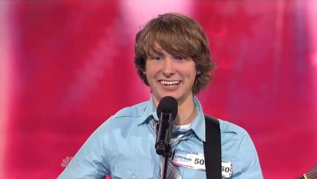 File:Taylormathews.jpg