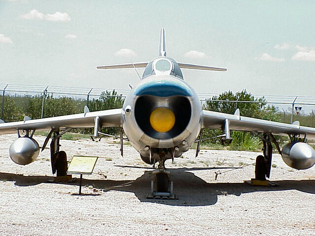 File:Pam mig-17pf 01.jpg