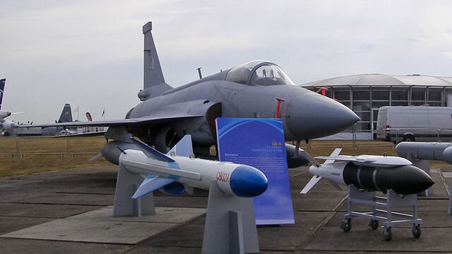 File:800px-JF17-10-114-1748-1-.jpg