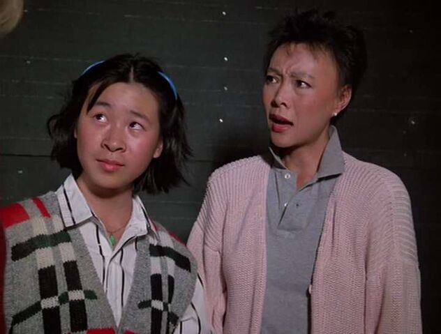 File:Kelly and Carol-deadly circle.jpg
