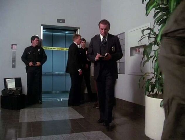 File:Detective-deadly circle.jpg