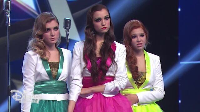 File:The Lindas.jpg