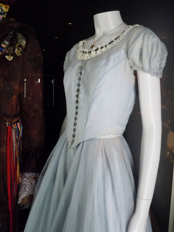 File:AliceWonderland movie dress.jpg