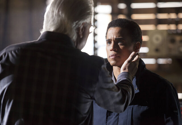File:AlmostHuman-ep109 20 143.jpg