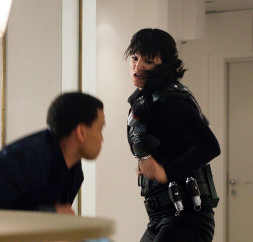File:AlmostHuman-ep109 sc40 101.jpg