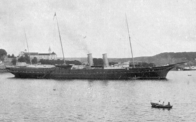File:Royal Yacht Y Ddraig Aur.jpg