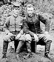 Union-confederate soldiers-1-