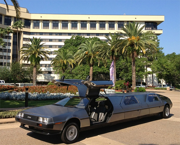 File:DeLorean limo, front open.png