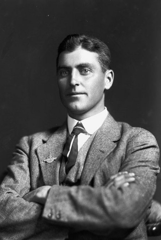 File:CharlesHenderson.png
