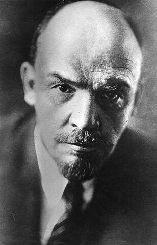 Datei:Lenin1920.jpg