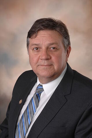 File:Dan Benishek.jpg