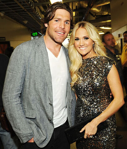 File:Usmagazine.com-carrie-underwood.jpg