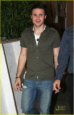 File:Kris-allen-album-07.jpg