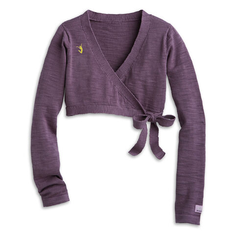 File:IsabelleWrapSweater Girls.jpg