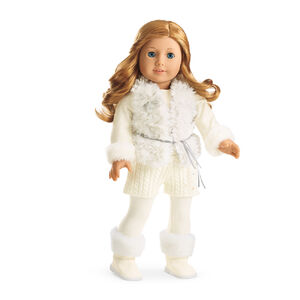 WinterWhiteOutfit