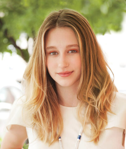 File:Taissa-farmiga.jpeg