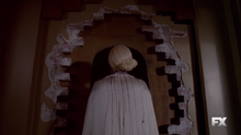 5x09 Графиня у потайного коридора.png