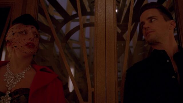 File:Ahshotelvampiredonovan2.jpg
