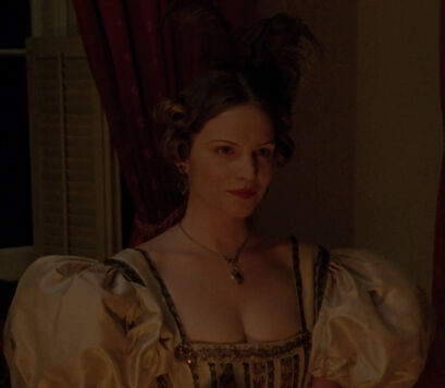File:PaulineLaLaurie.jpg