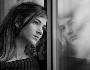 356px-Tristezaa