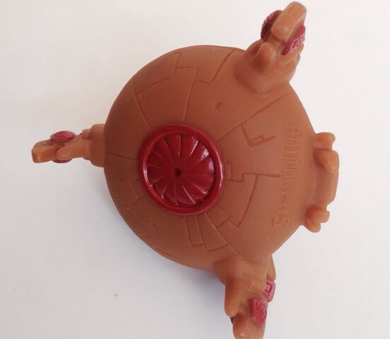 File:Yeerk pool ship squirter pizza hut toy bottom view.jpg