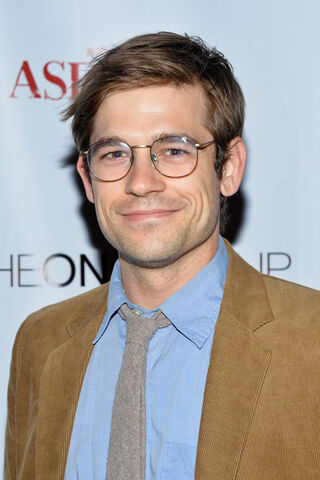 File:Jason Ralph.jpg