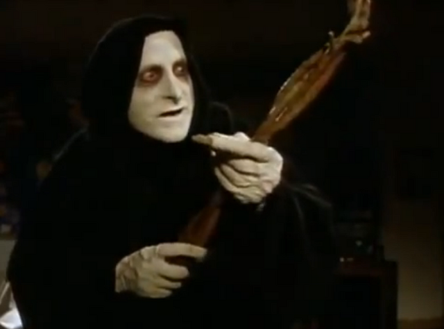 File:14magiciannazrakgetsthewand.png