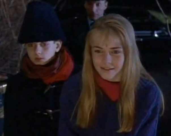 File:2frozencharlesandfdaphne.png