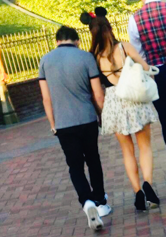 File:Nariana-disneyland3.png