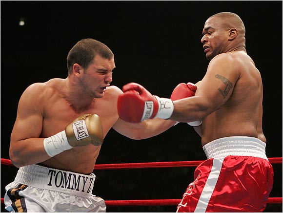 File:Tom z boxing.jpg