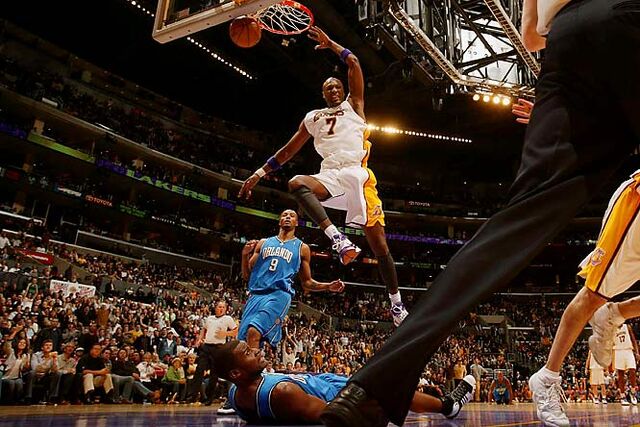 File:1252898205 Lakers odom.jpg