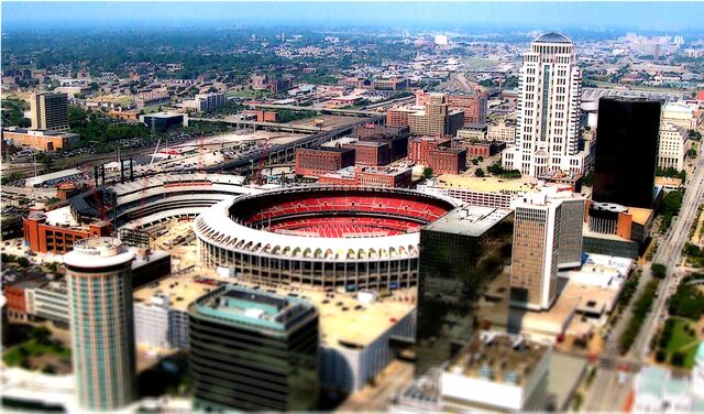 File:Busch Stadium-1195659597-409.jpg