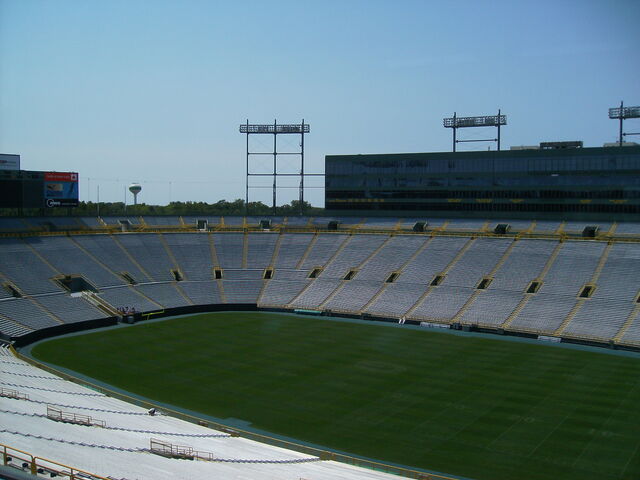 File:1193322587 Lambeau Field 028.jpg